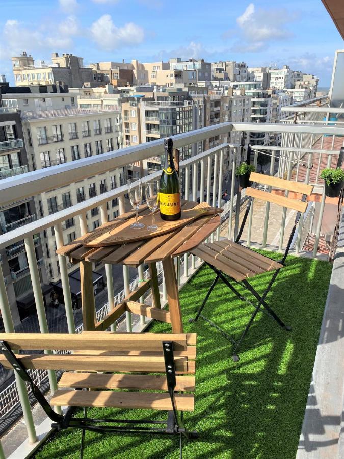 O'Stay Appartement Oostende Met Parking 50M Van Zeedijk Exteriör bild