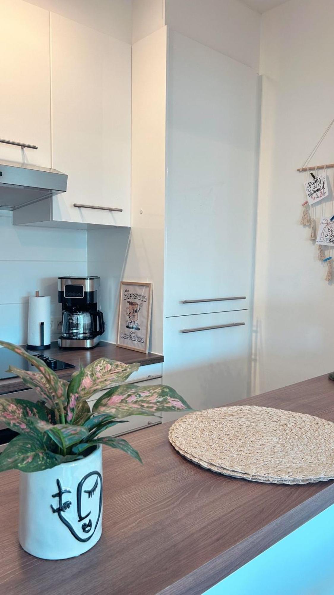 O'Stay Appartement Oostende Met Parking 50M Van Zeedijk Exteriör bild